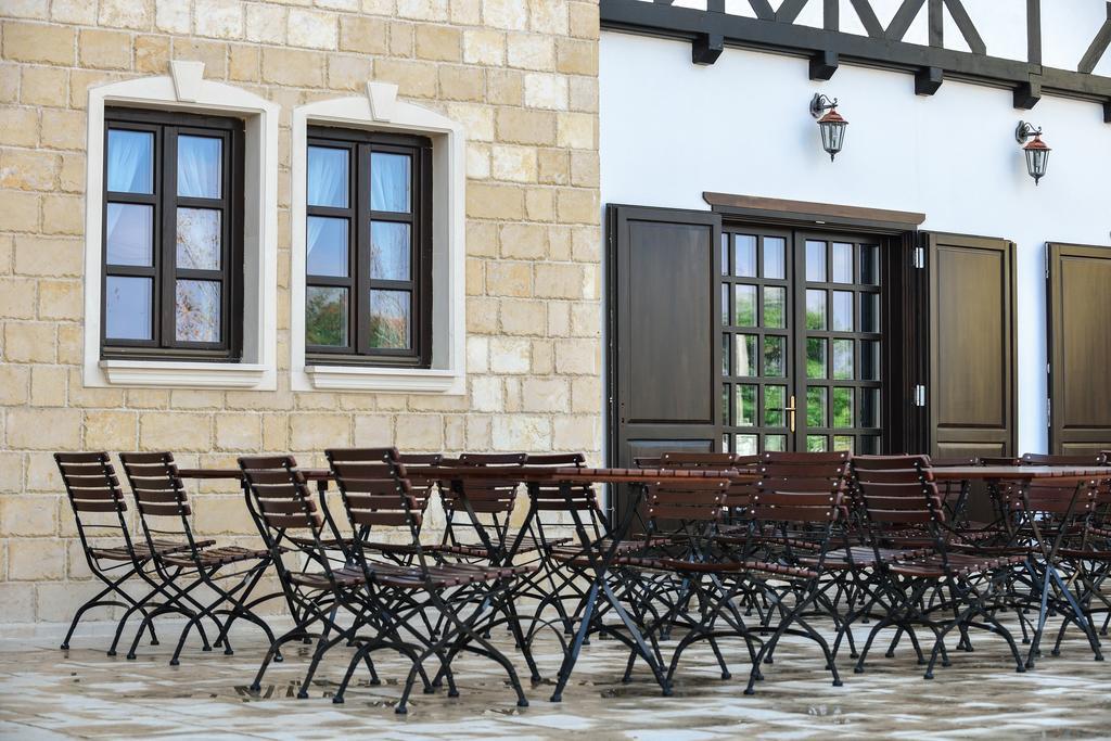 Hotel Castel Royal Mosnita Noua المظهر الخارجي الصورة
