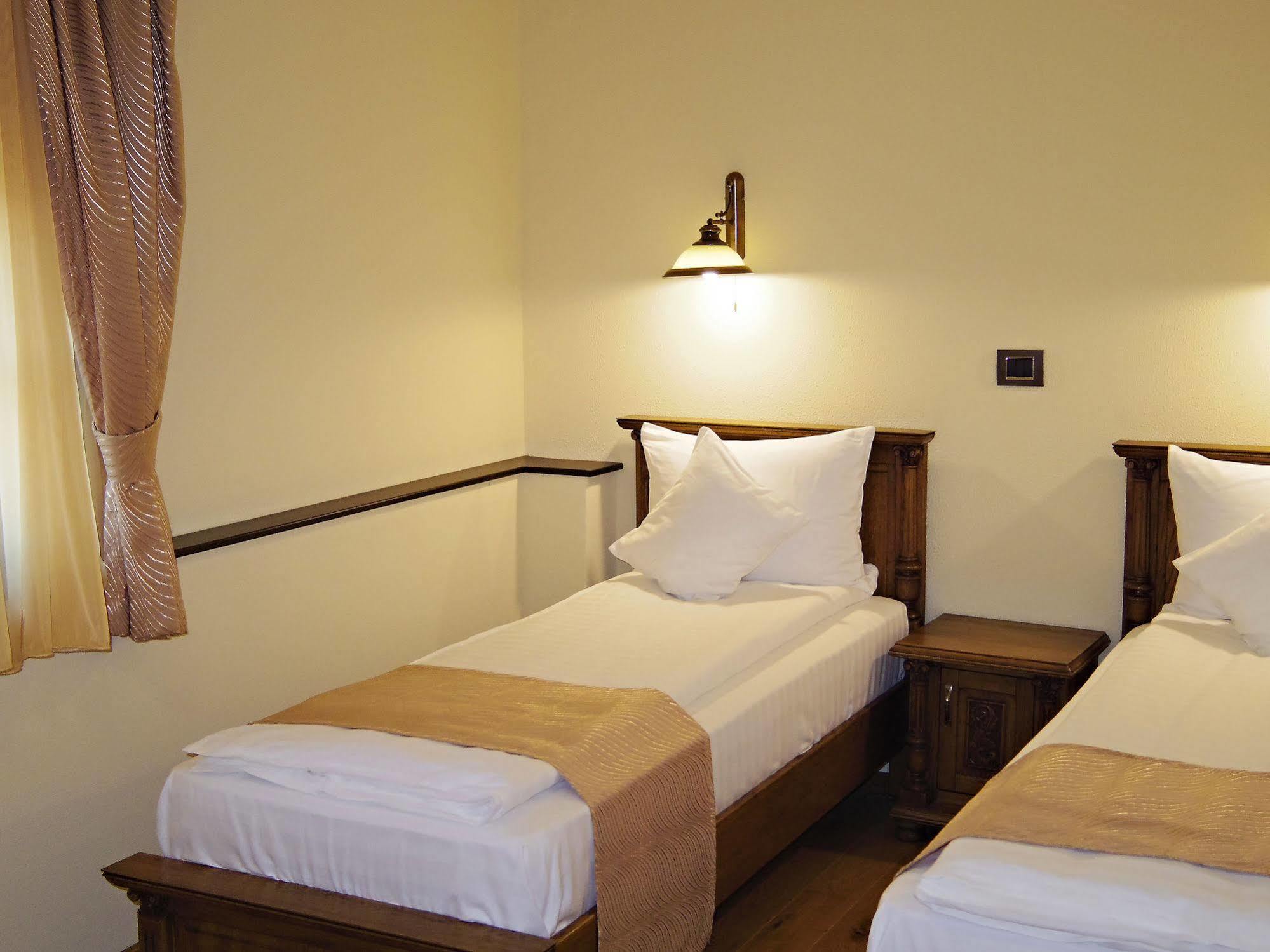 Hotel Castel Royal Mosnita Noua المظهر الخارجي الصورة
