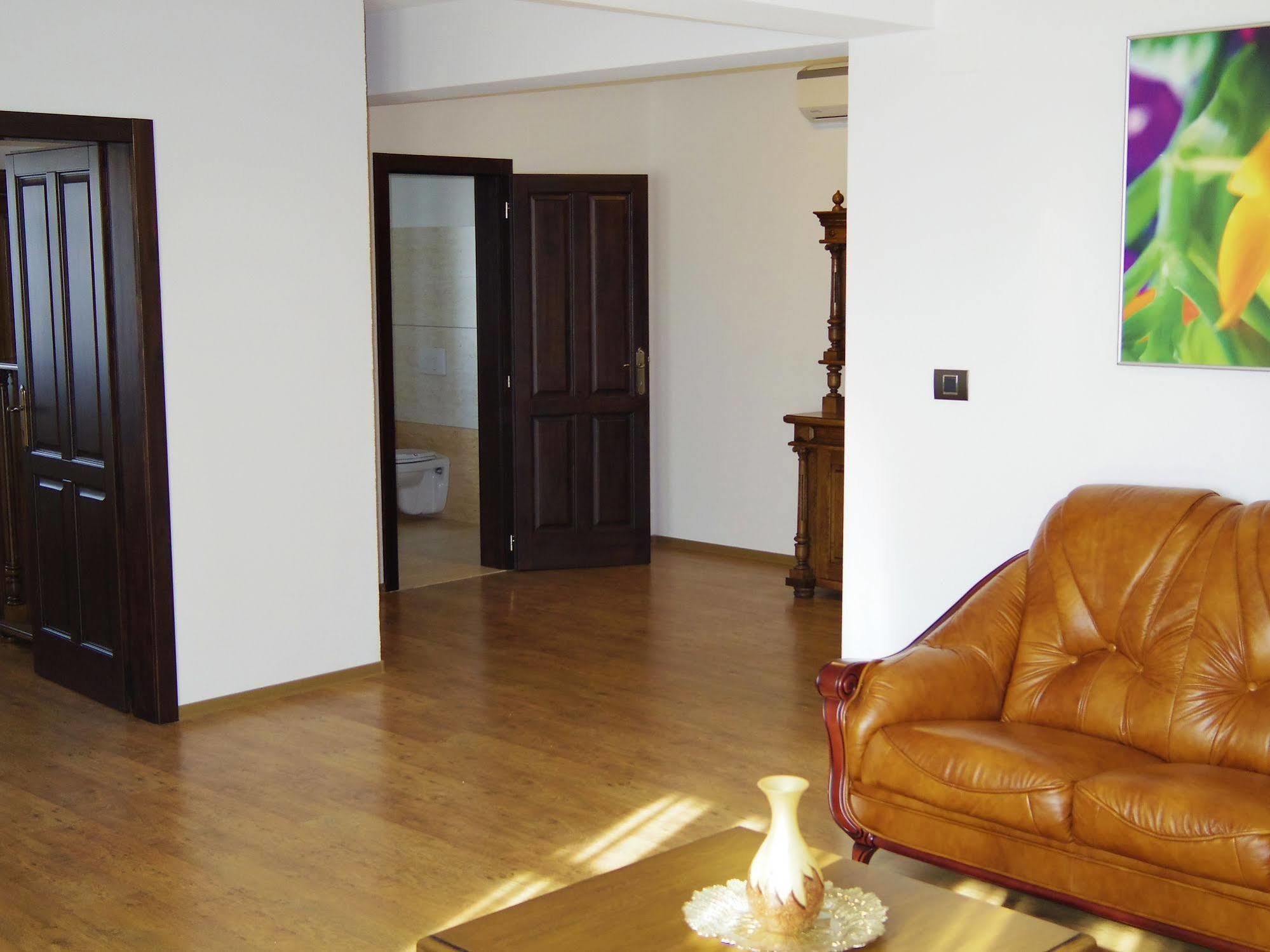Hotel Castel Royal Mosnita Noua المظهر الخارجي الصورة