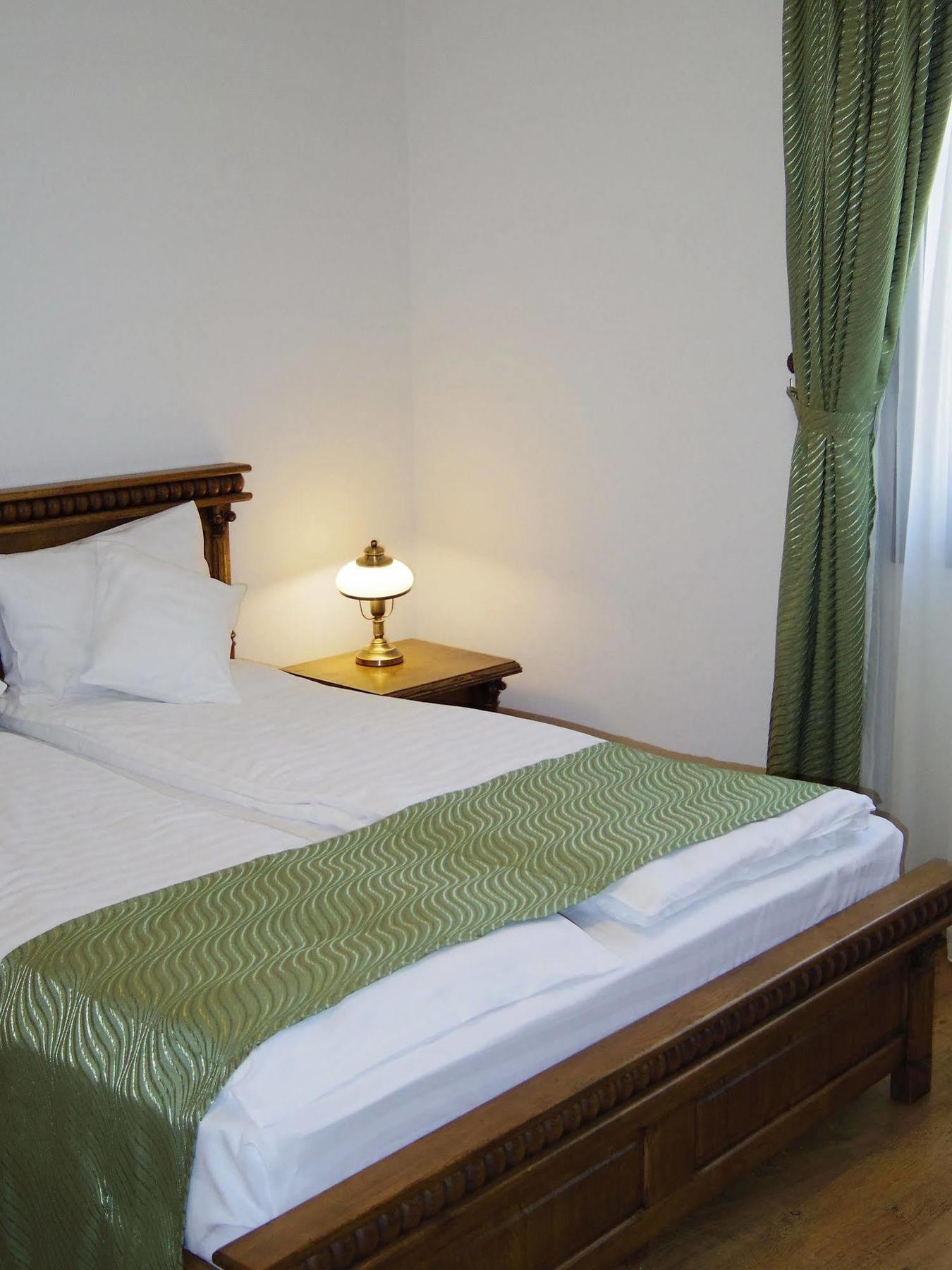Hotel Castel Royal Mosnita Noua المظهر الخارجي الصورة
