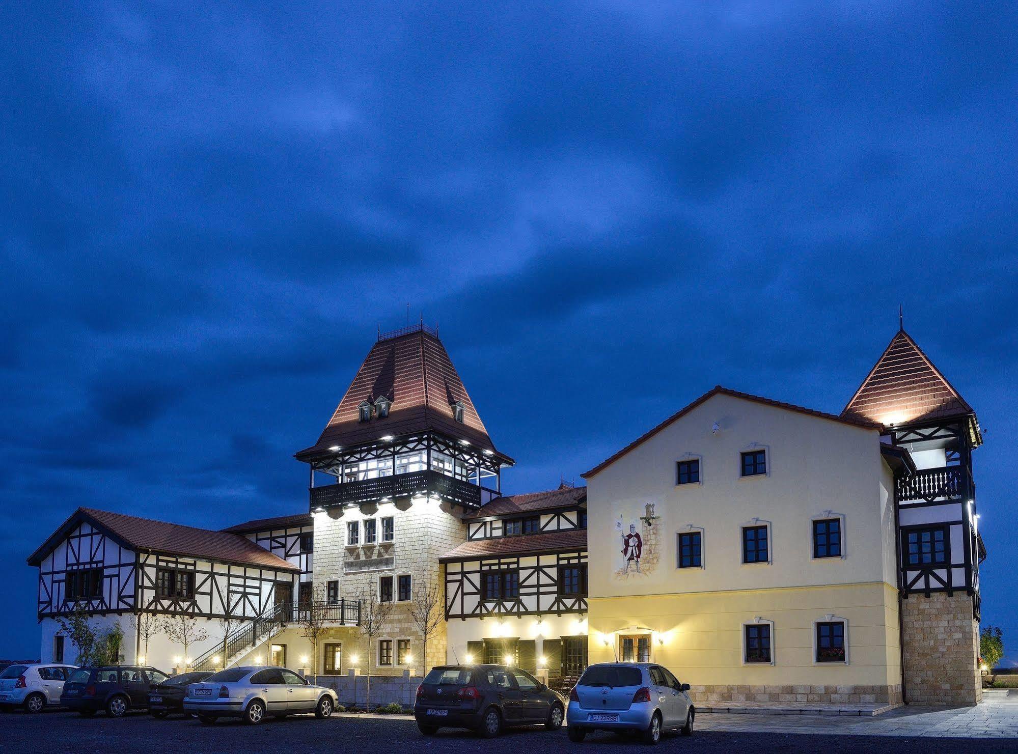 Hotel Castel Royal Mosnita Noua المظهر الخارجي الصورة